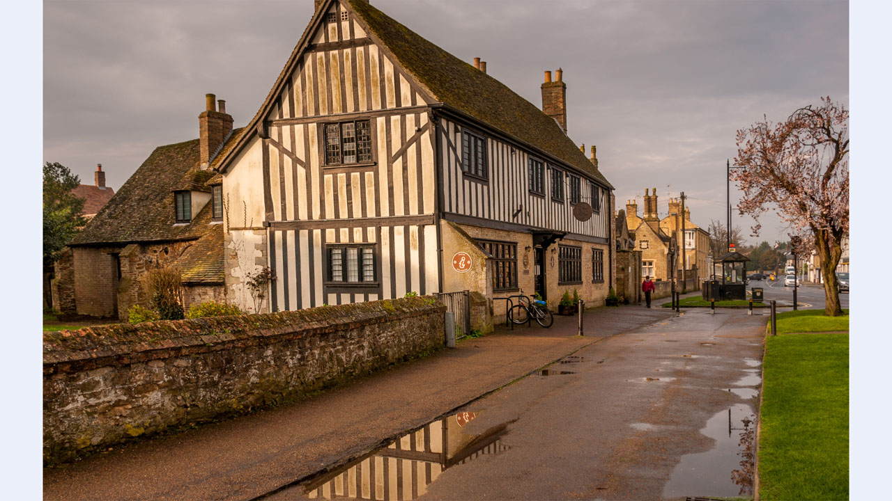 Oliver Cromwell’s House, St Mary’s Street modern photo