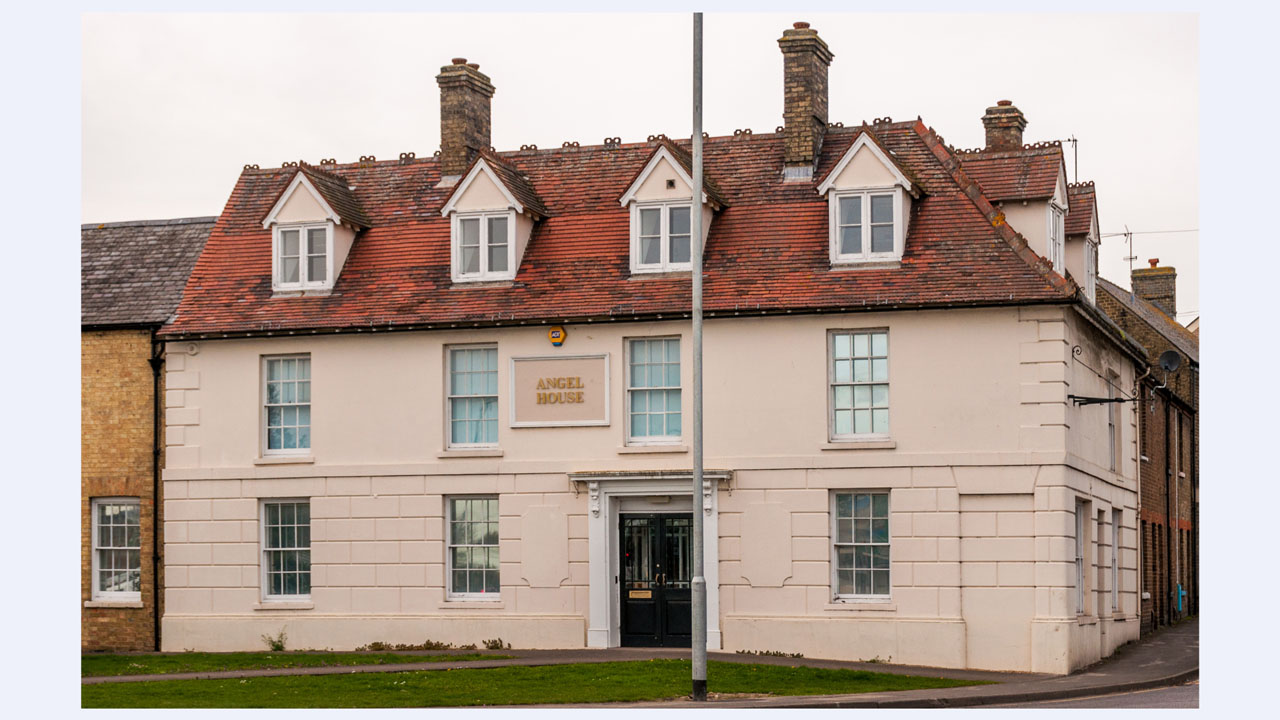 Angel Inn/Angel House modern photo