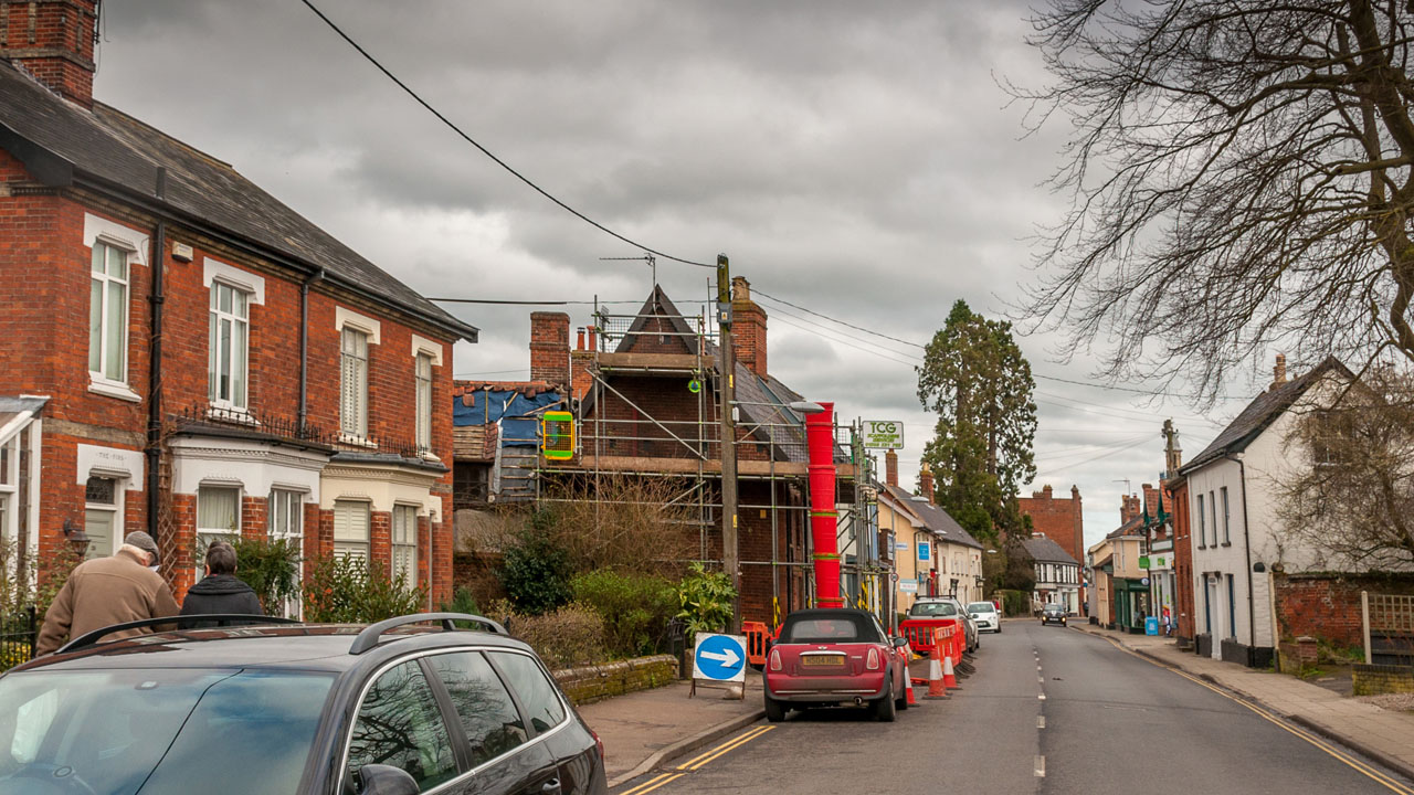 London Road modern photo