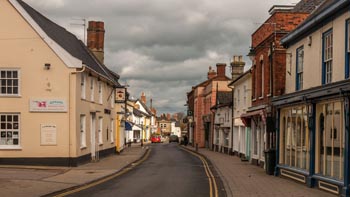 Cardinals Hat, The Thoroughfare modern photo thumbnail