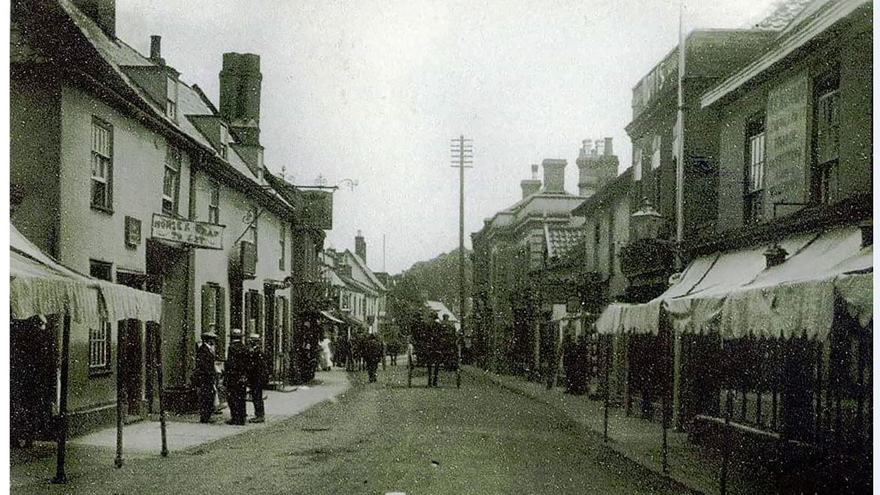 Cardinals Hat, The Thoroughfare historical photo