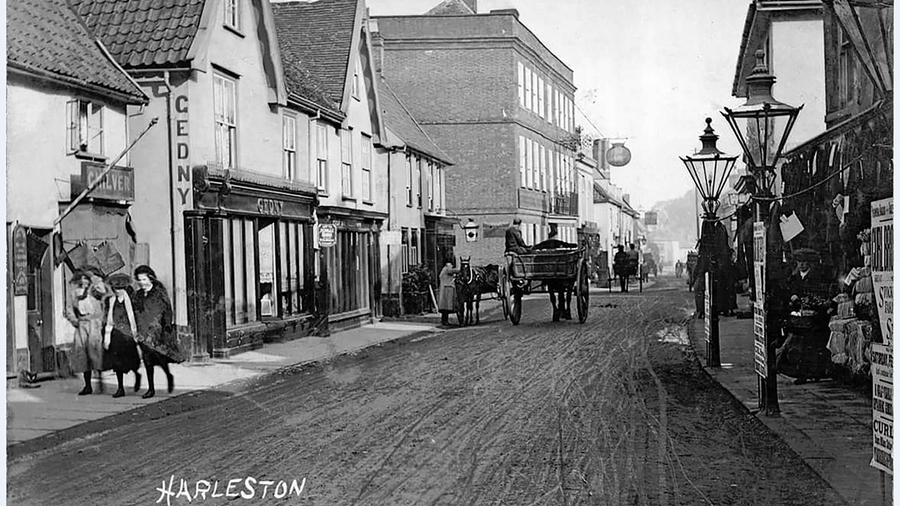 The Thoroughfare historical photo